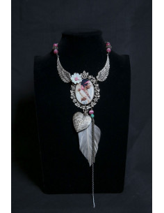 HENDRIX FEATHERS WHITE